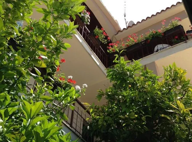 Penzion In With Balcony, Air Conditioning, Wifi 5188-2 *