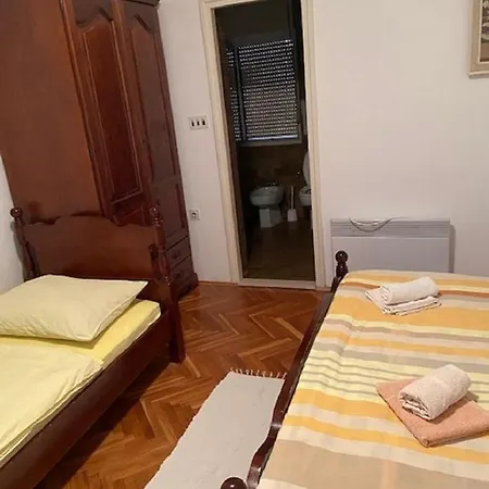 Penzion In With Balcony, Air Conditioning, Wifi 5188-2