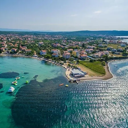 ゲストハウス In With Balcony, Air Conditioning, Wifi 5188-2 Sukošan