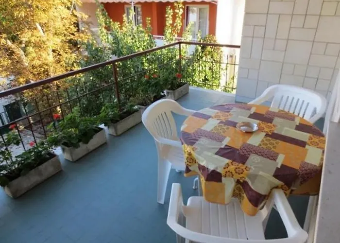 Gostinjska kuća In With Balcony, Air Conditioning, Wifi 5188-2
