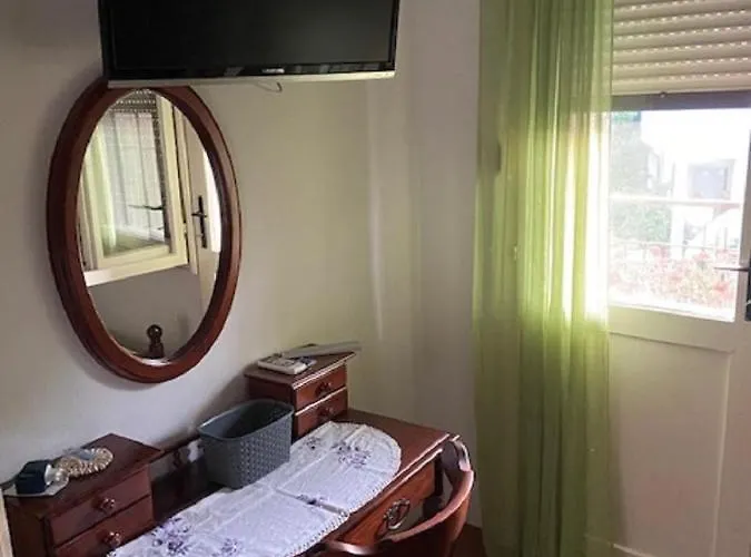 Gæstehus In With Balcony, Air Conditioning, Wifi 5188-2 Sukošan